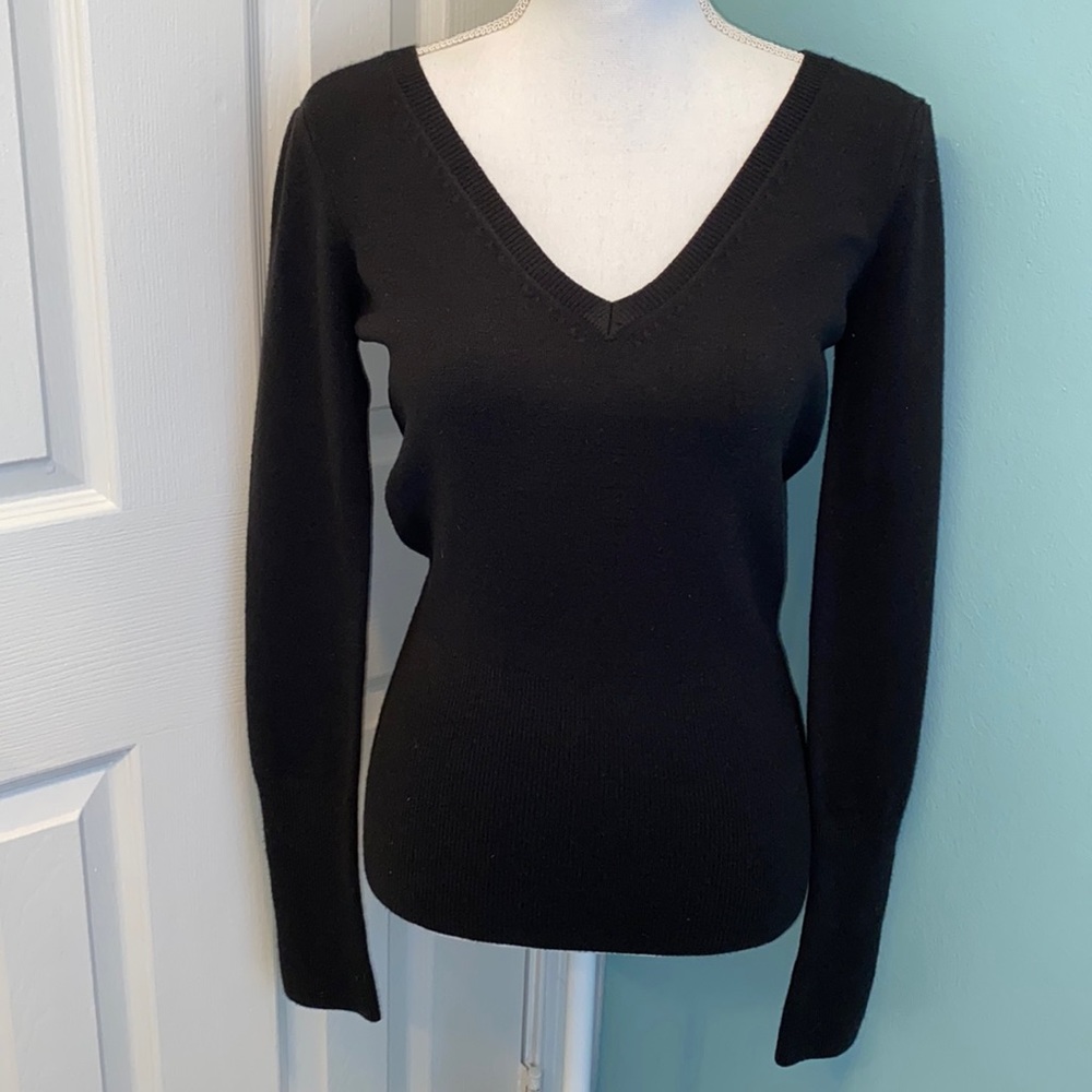 French Connection Long Sleeve V Neck Sweater Top